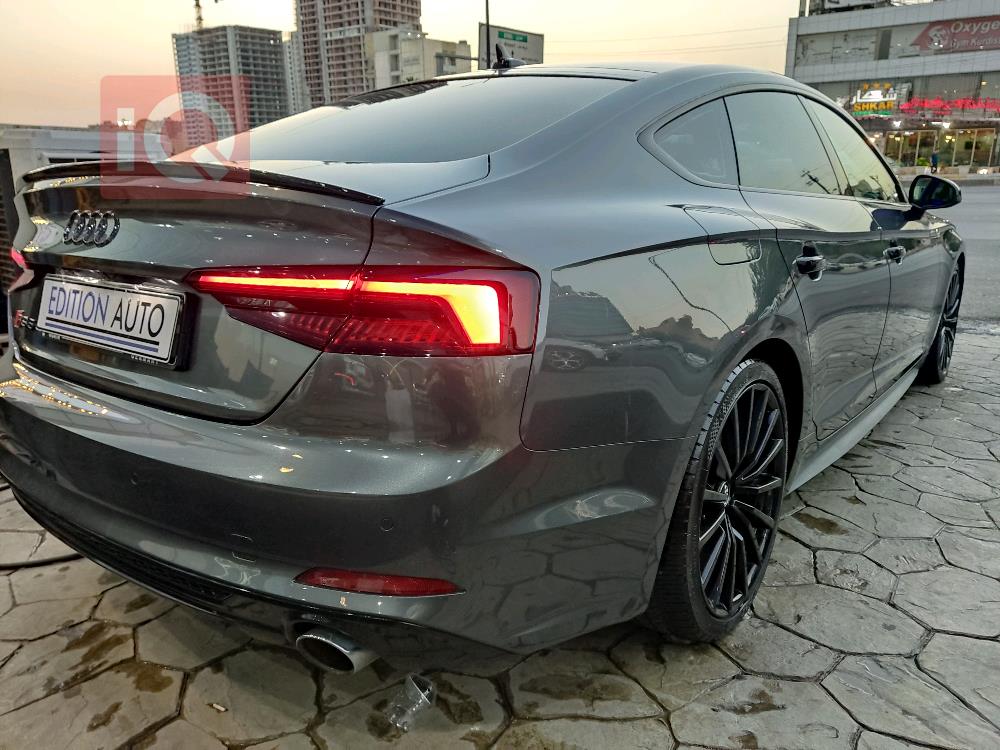 اودي S5